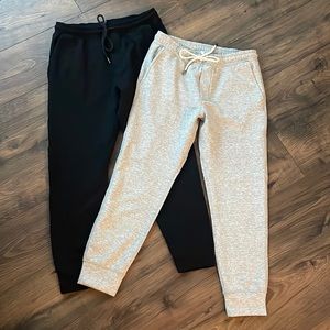 AMERICAN EAGLE • BUNDLE OF (2) MENS JOGGERS • M